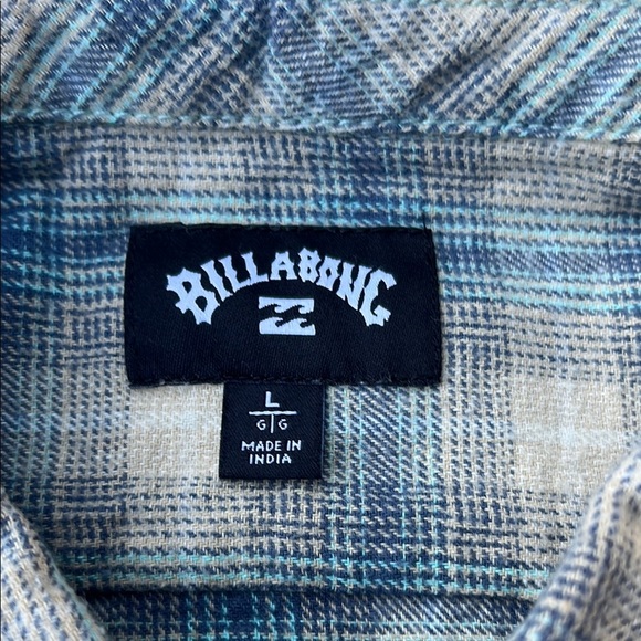 Stylish Blue and Cream Plaid Shirt - Picture 5 of 13